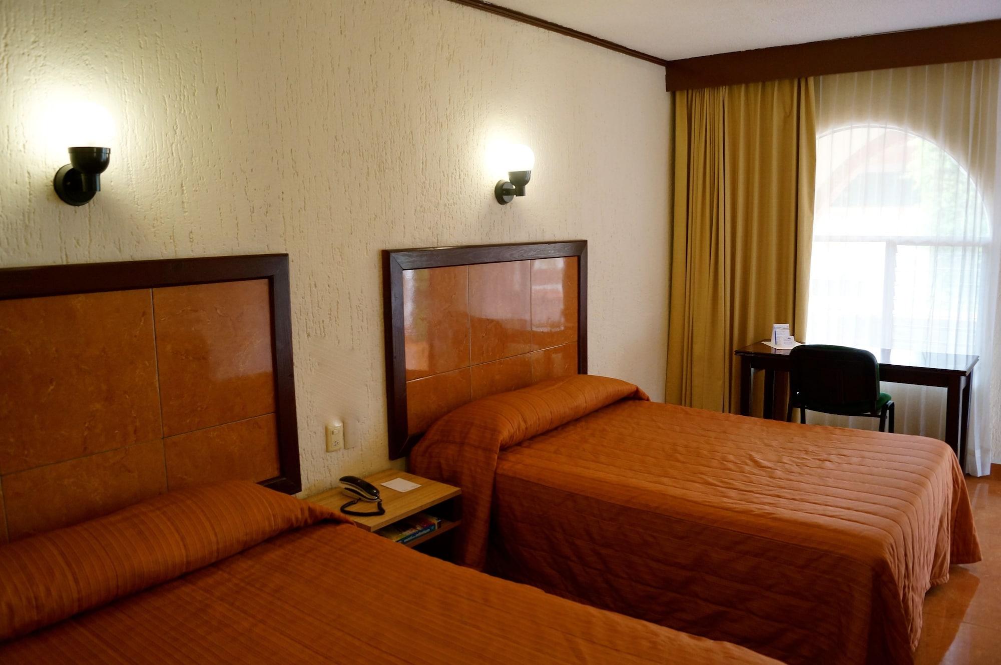 Hotel & Suites Villa Del Sol Morelia Exterior foto