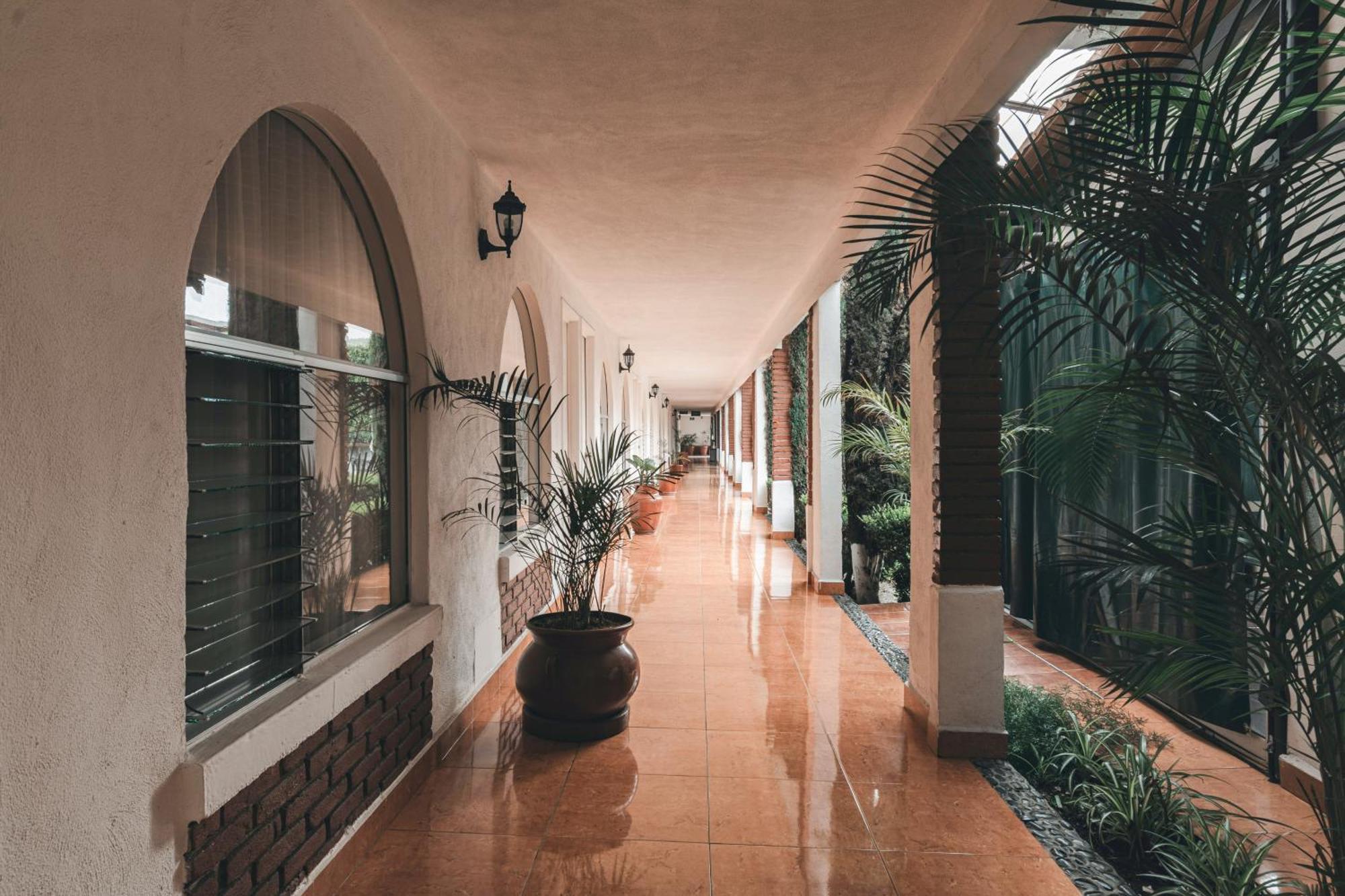 Hotel & Suites Villa Del Sol Morelia Exterior foto